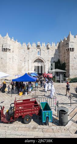 Porte historique de Damas dans la vieille ville de Jérusalem Israël Banque D'Images