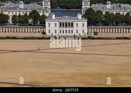 Londres, Angleterre, Royaume-Uni. 9th août 2022. Un Greenwich Park aride et aride se poursuit dans tout le Royaume-Uni, tandis que les vagues de chaleur et les conditions de sécheresse causées par les changements climatiques anthropiques se poursuivent. (Credit image: © Vuk Valcic/ZUMA Press Wire) Credit: ZUMA Press, Inc./Alamy Live News Banque D'Images