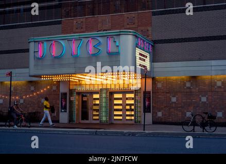 Le théâtre Joyce à Chelsea, à New York, mardi, à 26 juillet 2022. (© Richard B. Levine) Banque D'Images