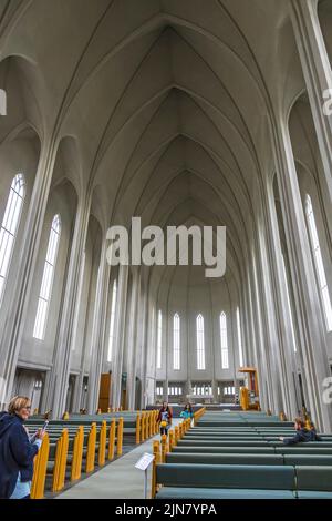 Reykjavik, Islande - 5 septembre 2017 : intérieur de la cathédrale de Hallgrimskirkja, église paroissiale luthérienne de Reykjavik, Islande. À 74,5m haut, c'est le l Banque D'Images