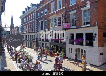 Chester, lignes distinctives, Eastgate Street, Chester, Cheshire, Angleterre, ROYAUME-UNI, CH1 1LT Banque D'Images
