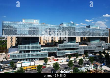 HANGZHOU, CHINE - le 10 AOÛT 2022 - le musée d'art China Wulin est vu depuis les airs à Hangzhou, province du Zhejiang, Chine, le 10 août 2022. Appelé Banque D'Images