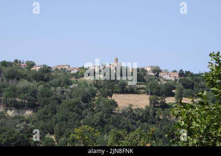 VILLAGE PAYSAGÉ de Sorbolongo dans la province de Pesaro et Urbino dans la région des Marches en Italie Banque D'Images