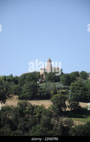 VILLAGE PAYSAGÉ de Sorbolongo dans la province de Pesaro et Urbino dans la région des Marches en Italie Banque D'Images