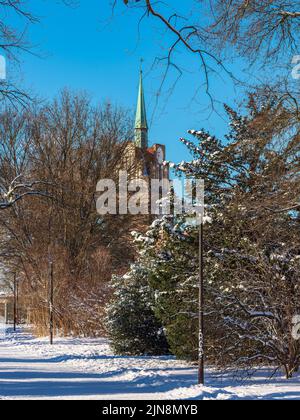 Vue sur la porte de la ville de Kropeliner Tor à Rostock, Allemagne. Banque D'Images