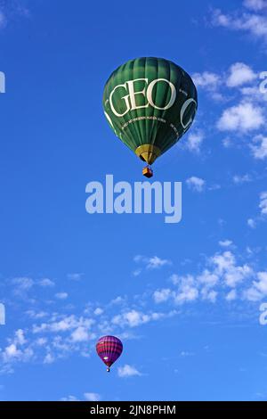 Ballon à air chaud en vol, Mosel-ballon-Fiesta à l'aéroport de Trèves-Foehren, Rhénanie-Palatinat, Allemagne, Europe Banque D'Images