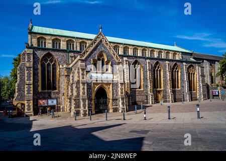 The Halls Norwich, Norfolk. Un complexe de friary médiéval complet datant du 14th siècle, aujourd'hui utilisé comme lieu d'événements dans le centre-ville de Norwich. Banque D'Images