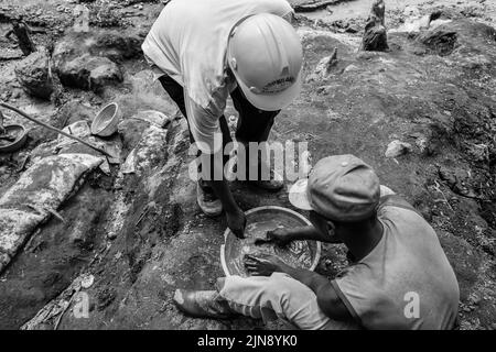 Mines du Congo, mineurs en action en République démocratique du Congo, mines en Afrique Banque D'Images