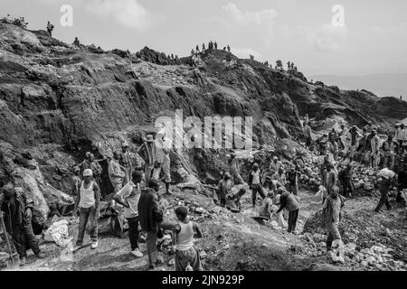 Mines du Congo, mineurs en action en République démocratique du Congo, mines en Afrique Banque D'Images