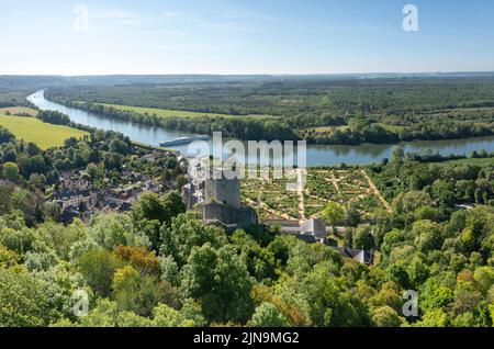 France, Val d'Oise, Parc naturel régional du Vexin Francais, la Roche Guyon, étiqueté les plus Beaux villages de France (les plus beaux villages de F Banque D'Images