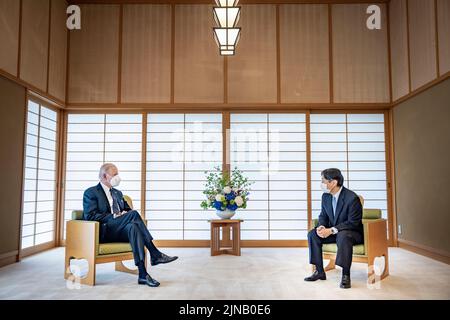 Le président Joe Biden rencontre l'empereur Naruhito du Japon, lundi, 23 mai 2022, au Palais impérial de Tokyo. (Photo officielle de la Maison Blanche par Adam Schultz) Banque D'Images