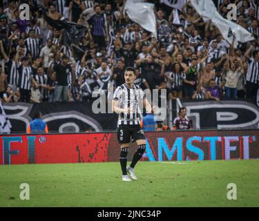 Fortaleza, Brésil. 10th août 2022. Ce - Fortaleza - 10/08/2022 - COPA SUL-AMERICANA 2022, CEARA X SAO PAULO - Guilherme Castilho jogador do Ceara comemora seu gol durante partida contra o Sao Paulo no estadio Arena Castelao pelo campeonato Copa Sul-Americana 2022. Foto: Lucas Emanuel/AGIF/Sipa USA crédit: SIPA USA/Alay Live News Banque D'Images