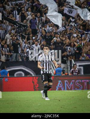 Fortaleza, Brésil. 10th août 2022. Ce - Fortaleza - 10/08/2022 - COPA SUL-AMERICANA 2022, CEARA X SAO PAULO - Guilherme Castilho jogador do Ceara comemora seu gol durante partida contra o Sao Paulo no estadio Arena Castelao pelo campeonato Copa Sul-Americana 2022. Foto: Lucas Emanuel/AGIF/Sipa USA crédit: SIPA USA/Alay Live News Banque D'Images