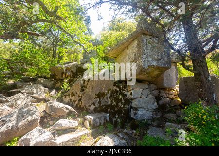 Ruines de tombeaux rocheux à la nécropole unique du Sud-Ouest Termessos ancienne ville Banque D'Images