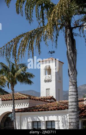 Vue de jour sur le bloc historique du centre-ville de Montecito, Californie, États-Unis. Banque D'Images