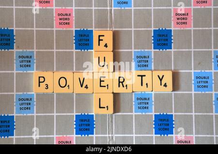 Lettres Scrabble illustrant la crise énergétique de 2022 Banque D'Images