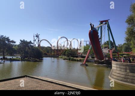 Plailly, France - 10 août 2022 : le Parc Astérix est un parc à thème français basé sur la série de bandes dessinées Astérix d'Albert Uderzo et René Goscinny Banque D'Images