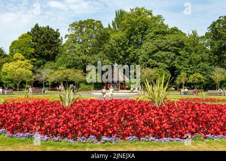 Parterre à fleurs à St Stephen's Green, Dublin, Irlande Banque D'Images