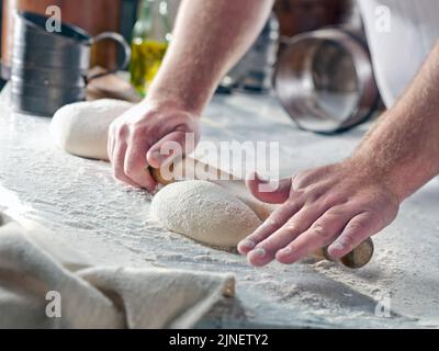 Fabrication de pain artisanal Banque D'Images