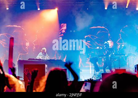 Sister Bliss et Dean Oram aka Drum Warrior se produire comme système audio sans Faithless au Carfest North à Cheshire le 23rd juillet 2022. Banque D'Images