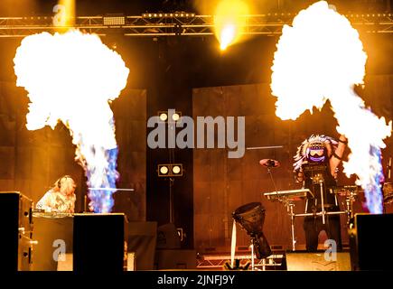 Sister Bliss et Dean Oram aka Drum Warrior se produire comme système audio sans Faithless au Carfest North à Cheshire le 23rd juillet 2022. Banque D'Images