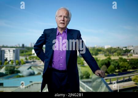 Berlin, Allemagne. 09th juin 2021. Harald Schmidt, artiste de cabaret, acteur, présentateur, animateur, Pose pour une photo à Berlin, 9 juin 2021. Copyright: Janine Schwithz/ photothek.de crédit: dpa/Alay Live News Banque D'Images