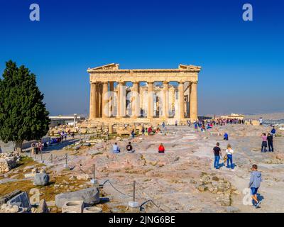 Vues sur les ruines du temple de Parthénon Acropolis, site classé au patrimoine mondial de l'UNESCO, Athènes, Grèce, Europe Banque D'Images
