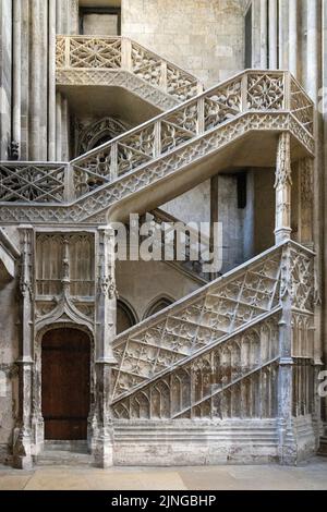 Escalier en pierre orné à Rouen/cathédrale notre-Dame Banque D'Images