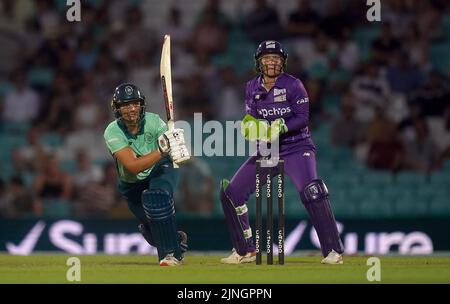Ovale invincibles Suzie Bates battant pendant le match de cent au Kia Oval, Londres. Date de la photo: Jeudi 11 août 2022. Banque D'Images