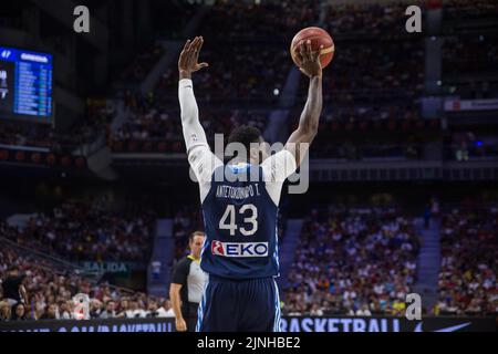 Madrid, Espagne. 11th août 2022. Thanasis Antetokounmpowistering Espagne contre Grèce jeu d'amitié pour préparer le Championnat européen de basket-ball masculin 2023 célébré au Centre Wizink de Madrid (Espagne), 11 août 2022. L'Espagne a gagné 87 - 80 (photo de Juan Carlos García Mate/Pacific Press) crédit: Pacific Press Media production Corp./Alay Live News Banque D'Images