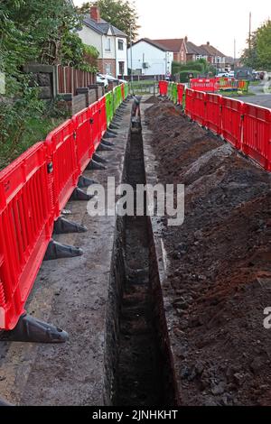 Cadent pose de nouvelles infrastructures principales et de distribution de gaz, sur Bradshaw Lane, Grappenhall/Thelwall, Warrington, Cheshire, Angleterre, Royaume-Uni, WA4 Banque D'Images