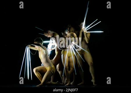 Vérone, Italie. 11th août 2022. Momix pendant MOMIX - Retour à Momix, Théâtre de Vérone, Italie, 11 août 2022 crédit: Agence de photo indépendante/Alamy Live News Banque D'Images