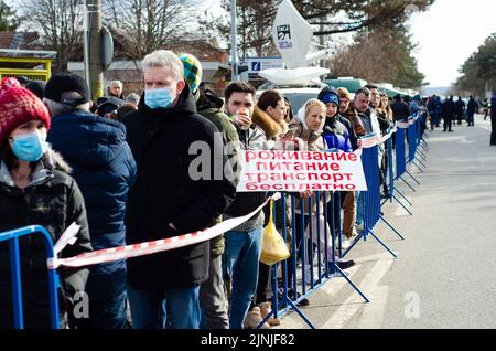 SIRET Border, Roumanie - 02 mars 2022: Ukrainian Refuses photo éditoriale - stock image Banque D'Images