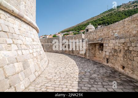 Tour Minceta, Dubrovnik Croatie - vue sur la partie intérieure de la célèbre tour. Les murs de la ville de Dubrovnik. Connu dans la série télévisée comme House of unying. Patrimoine de l'UNESCO Banque D'Images