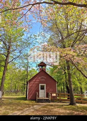 Le Cherokee Heritage Centre, où l'histoire, la culture et les arts de la tribu sont préservés et célébrés, possède également un village Cherokee authentique. Banque D'Images