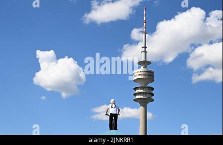 Munich, Allemagne. 12th août 2022. Championnats d'Europe, Championnat d'Europe, BMX, femmes, finale, Colline olympique. Kim Lea Müller, l'Allemagne, est en concurrence dans la finale. Credit: Angelika Warmuth/dpa/Alamy Live News Banque D'Images