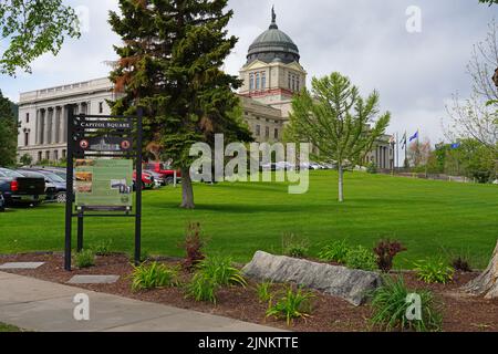 HELENA, MT -10 JUIN 2021 - vue sur le capitole de l'État du Montana sur la place du Capitole à Helena, capitale du Montana, États-Unis. Banque D'Images