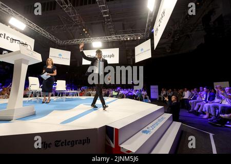 Cheltenham, Royaume-Uni. 12 août 2022. Le député de Rishi Sunak, à la direction du Parti conservateur, s'est tenu au Centaur, à l'hippodrome de Cheltenham, Gloucesest Banque D'Images