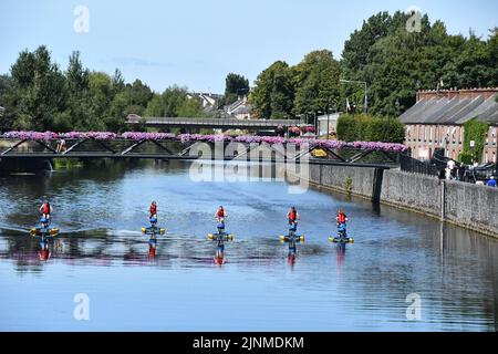 Hydrovélos sur la rivière Nore, Kilkenny, Irlande Banque D'Images