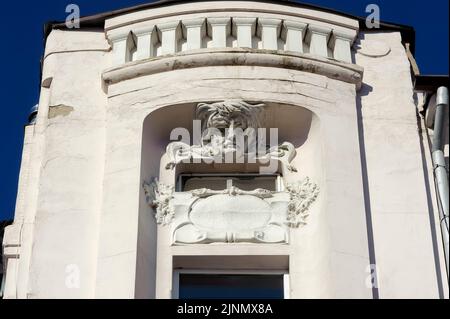 Mascaron sur la façade de l'ancien bâtiment à Kiev Ukraine Banque D'Images