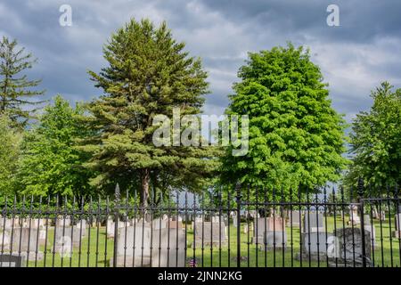 Storm Clouds au-dessus du cimetière Evergreen, Gettysburg, Pennsylvanie, États-Unis Banque D'Images