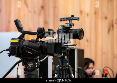 Bangkok, Thaïlande - 29 août 2020, DES enregistreurs VIDÉO SONY, caméra professionnelle sont installés, en vue d'un entretien en studio à Bangkok, Thaïlande Banque D'Images