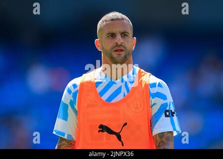 Kyle Walker #2 de Manchester City se réchauffe pour le match Banque D'Images