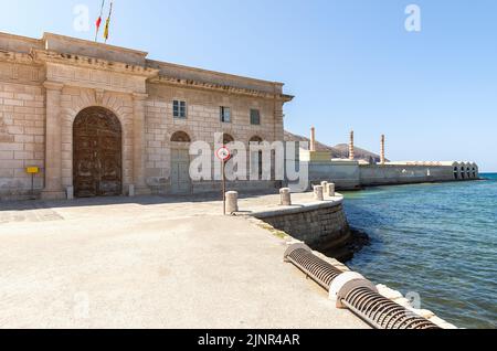 Vues panoramiques de la Stabilimento Fiorio (ancienne usine de thonidés), dans l'île de Favignana, province de Trapani, Italie. Banque D'Images