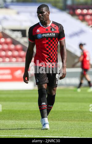 Josh Umerah de Hartlepool United lors de la première moitié du match de la Sky Bet League 2 entre Northampton Town et Hartlepool se sont Unis au PTS Academy Stadium, Northampton, le samedi 13th août 2022. (Credit: John Cripps | MI News) Credit: MI News & Sport /Alay Live News Banque D'Images