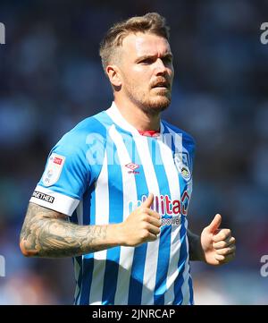 Huddersfield, Angleterre, 13th août 2022. Danny Ward de Huddersfield Town pendant le match de championnat Sky Bet au stade John Smith, Huddersfield. Le crédit photo devrait se lire: Lexy Ilsley / Sportimage Banque D'Images