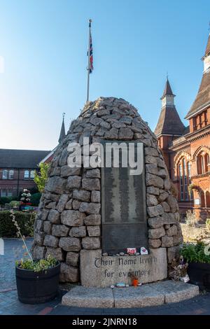 Le mémorial de guerre d'Alton, au Hampshire, en Angleterre, au Royaume-Uni, commémore les habitants d'Alton qui ont été tués ou disparus pendant la première et la deuxième Guerre mondiale Banque D'Images