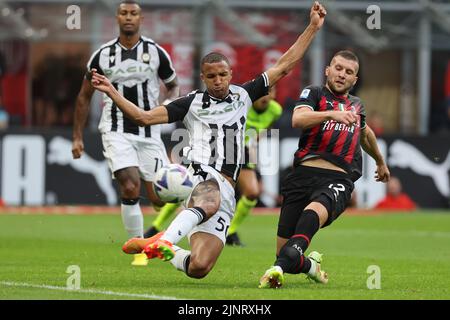 Milan, Italie. 13th août 2022. Ante Rebic de l'AC Milan marque un but lors de la série Un match de football 2022/23 entre l'AC Milan et Udinese Calcio au stade Giuseppe Meazza, Milan, Italie sur 13 août 2022 Credit: Independent photo Agency/Alay Live News Banque D'Images