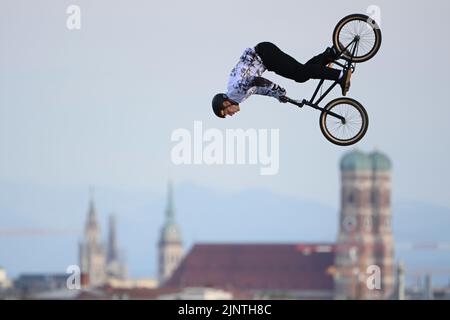 Timo Schultze (Allemagne). BMX Freestyle hommes. Championnats d'Europe Munich 2022 Banque D'Images