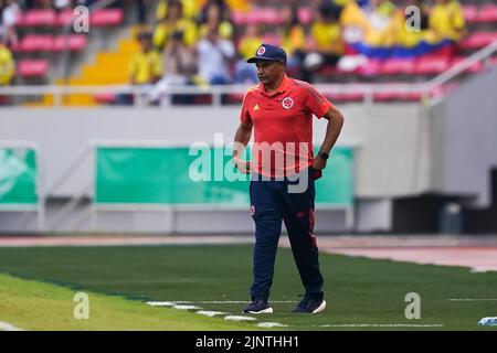 San José, Costa Rica. 13th août 2022. San José, Costa Rica, 13 août 2022: Entraîneur de la Colombie Carlos Paniagua pendant la coupe du monde FIFA U20 Womens Costa Rica 2022 match de football entre le Mexique et la Colombie à l'Estadio Nacional à San José, Costa Rica. (Daniela Porcelli/SPP) crédit: SPP Sport presse photo. /Alamy Live News Banque D'Images